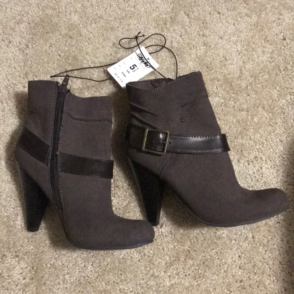 Brand New Mossimo shoes